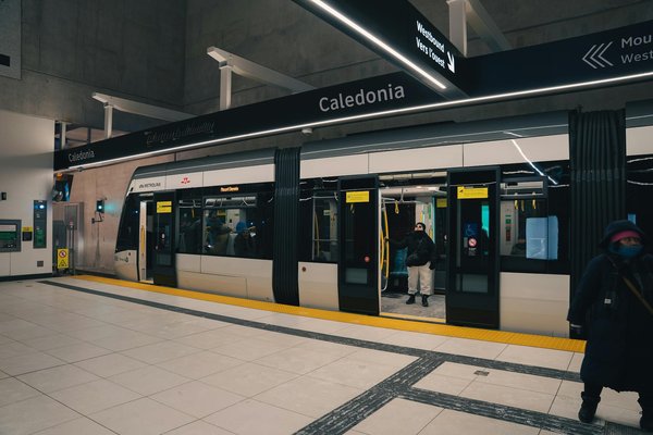 Comment planifier un itinéraire de camping pour découvrir les parcs nationaux du Canada ?