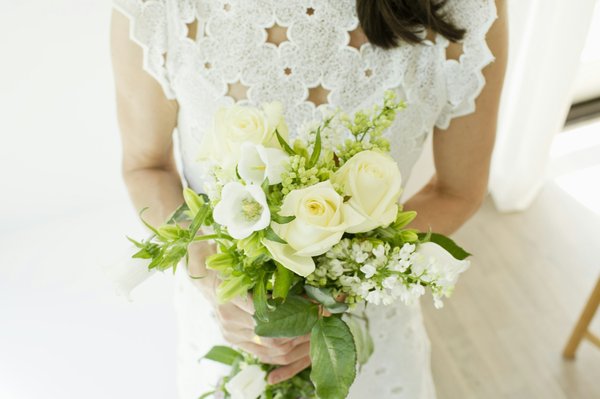 Quelles croisières proposent des ateliers de broderie avec des artisans locaux en France?